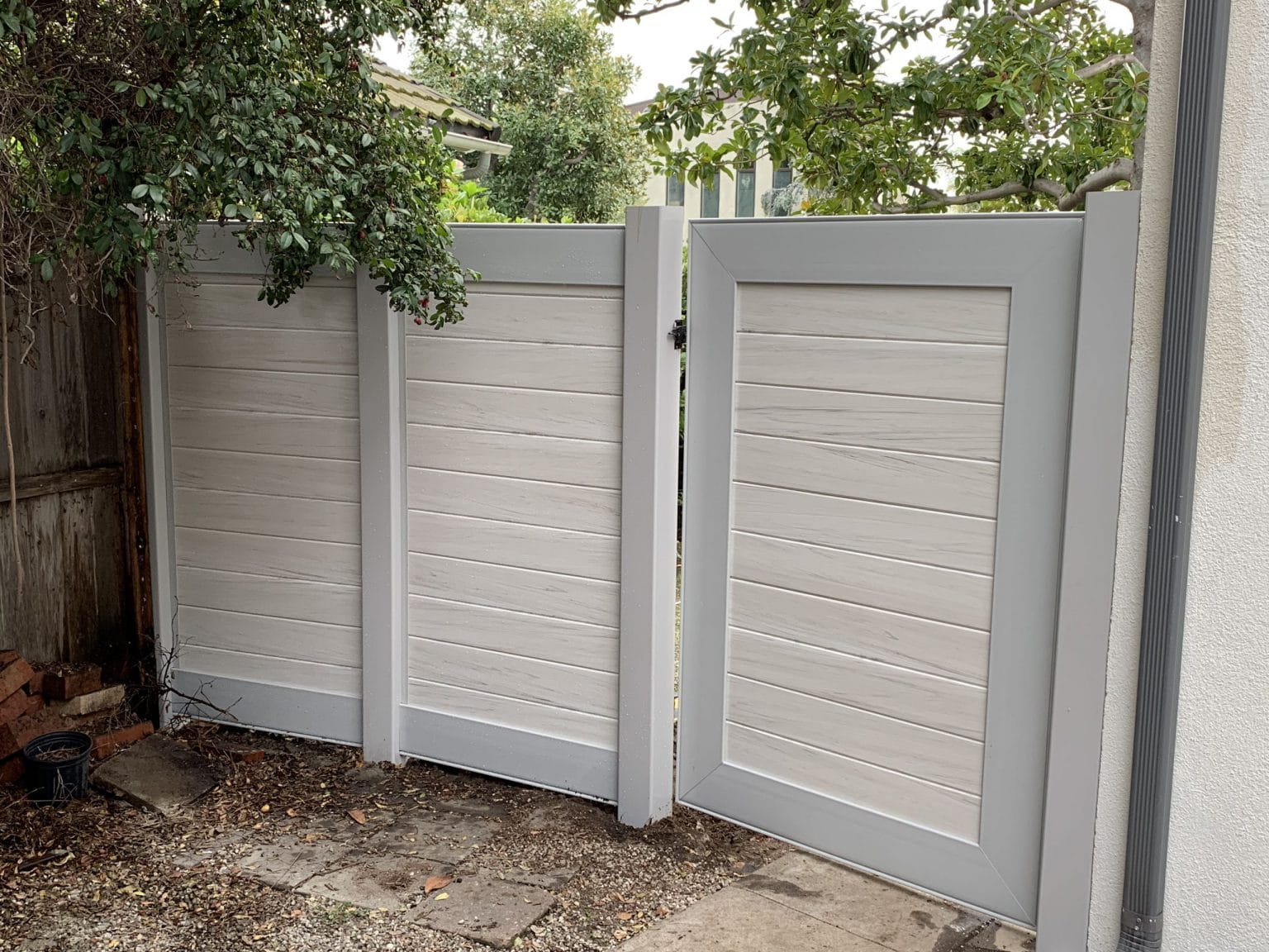 Privacy Vinyl Fence Horizontal Vinyl Fence 4 Less